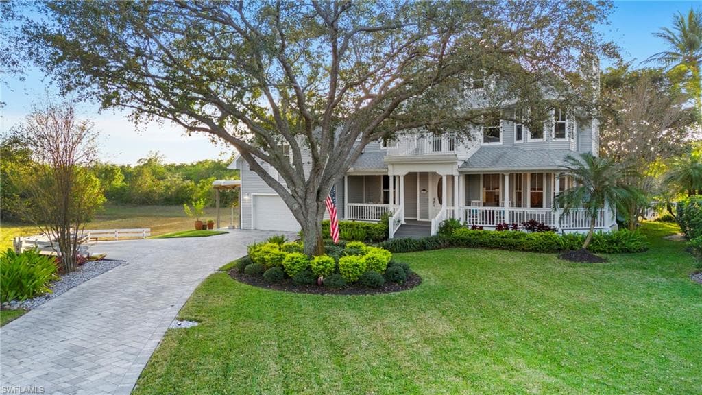 1495 Gordon River Ln, Naples, FL 34104-2