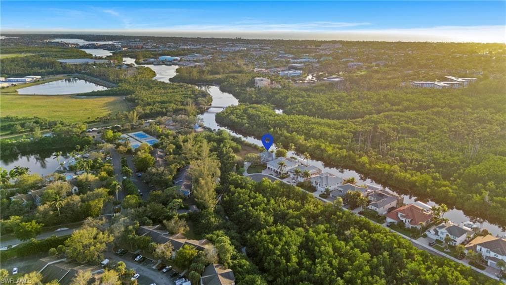 1495 Gordon River Ln, Naples, FL 34104-46