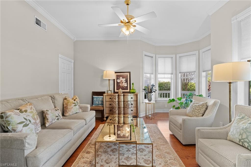 1495 Gordon River Ln, Naples, FL 34104-5