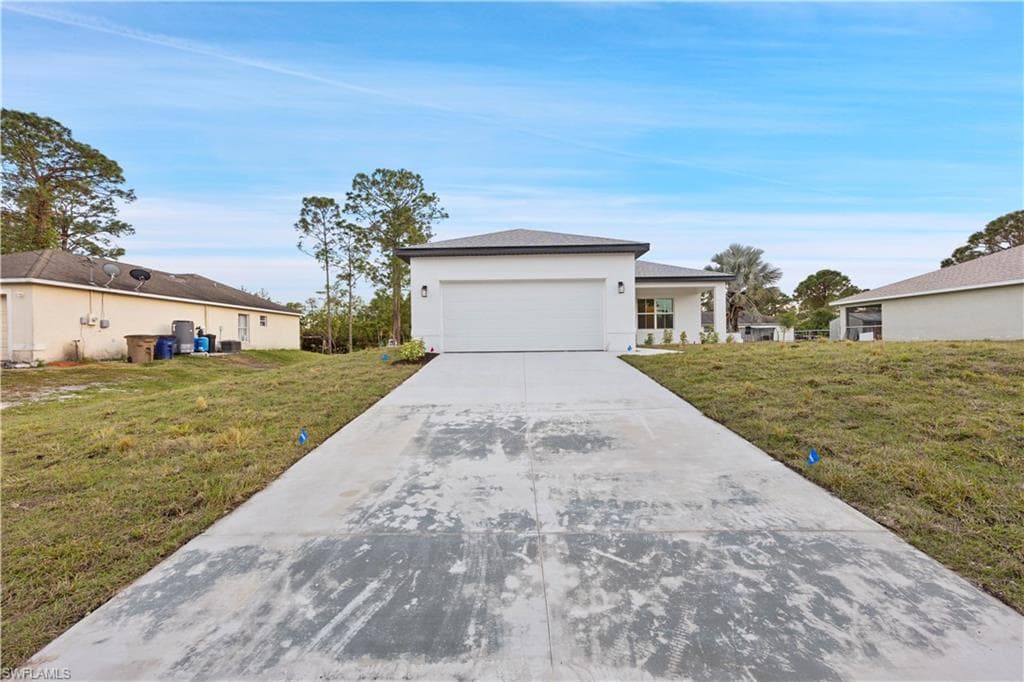 5525 Berryman St, Lehigh Acres, FL 33971-3