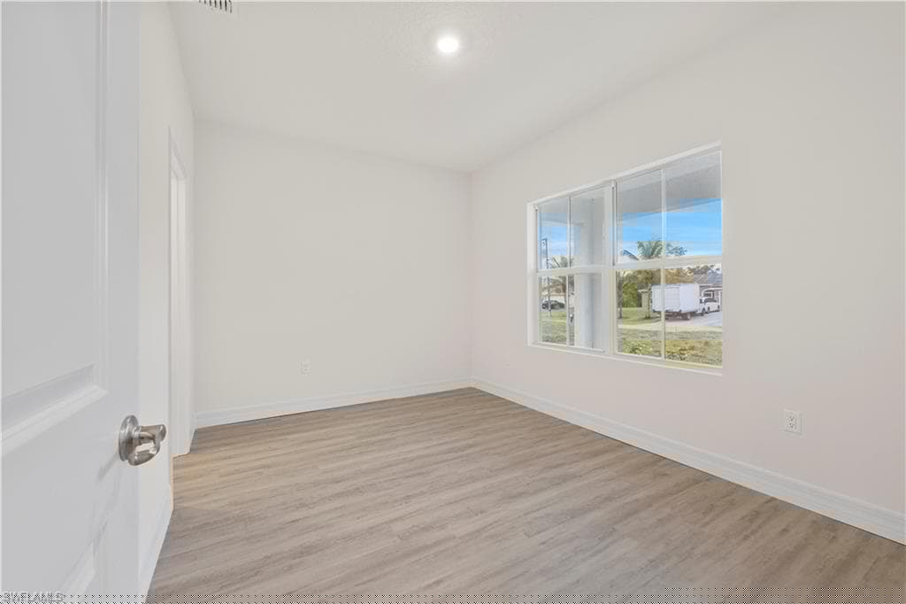 5525 Berryman St, Lehigh Acres, FL 33971-5