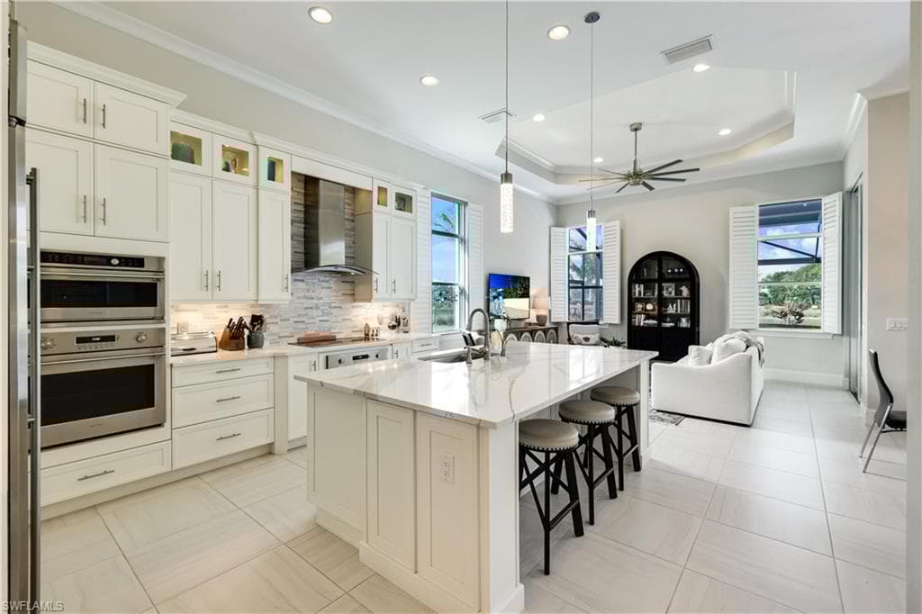 5798 Anegada Dr, Naples, FL 34113-10
