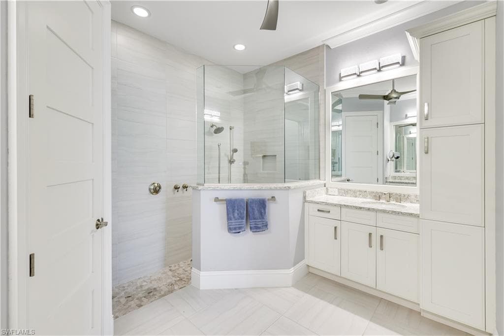 5798 Anegada Dr, Naples, FL 34113-25