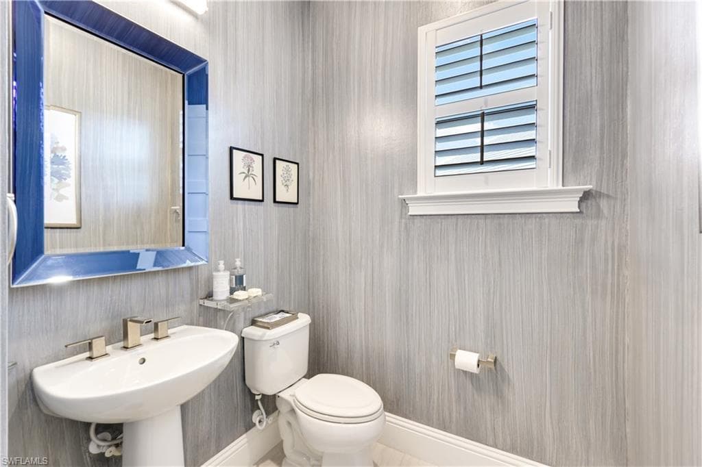5798 Anegada Dr, Naples, FL 34113-27