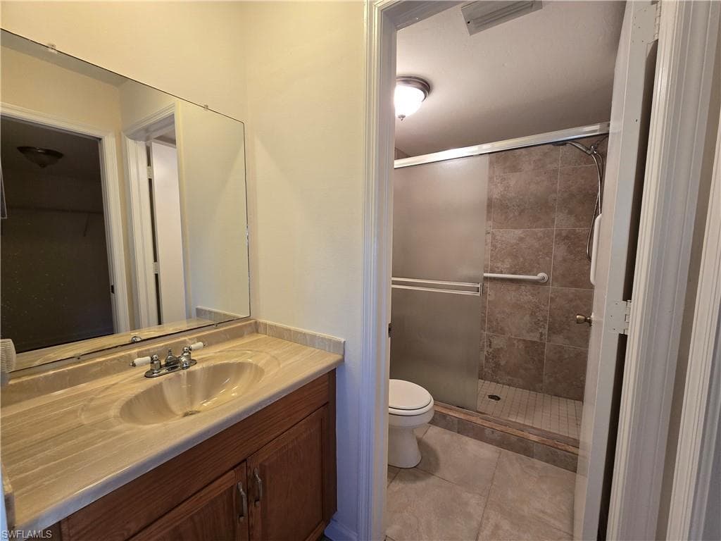 5737 Whitaker Rd C104, Naples, FL 34112-22