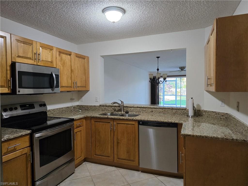 5737 Whitaker Rd C104, Naples, FL 34112-5