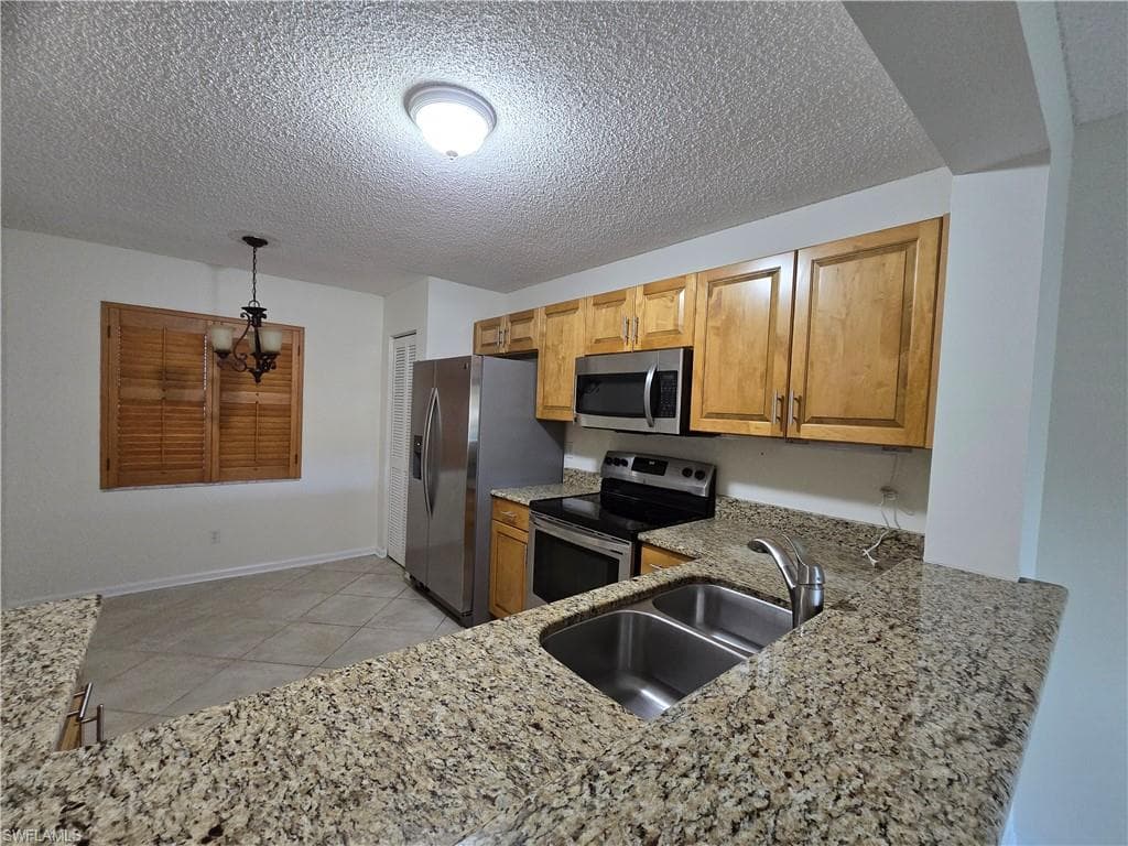 5737 Whitaker Rd C104, Naples, FL 34112-6