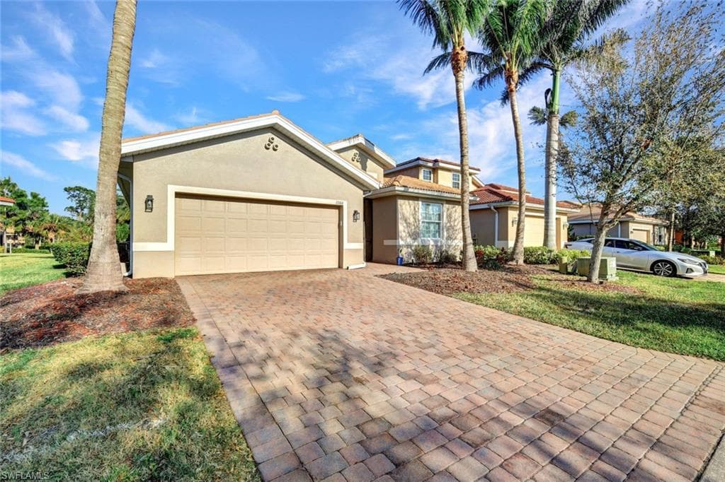 13104 Silver Thorn Loop, North Fort Myers, FL 33903-31
