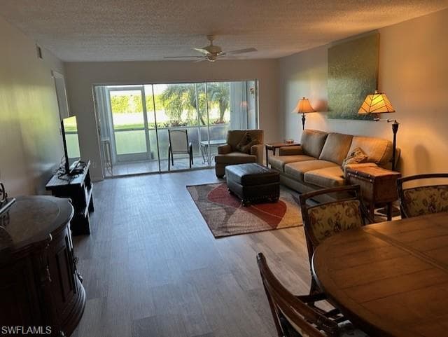 3705 Amberly Cir F101, Naples, FL 34112-10