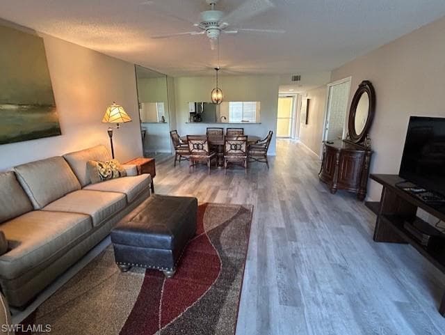 3705 Amberly Cir F101, Naples, FL 34112-11