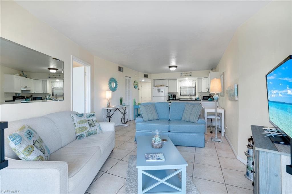 1027 Anglers Cv B-401, Marco Island, FL 34145-5