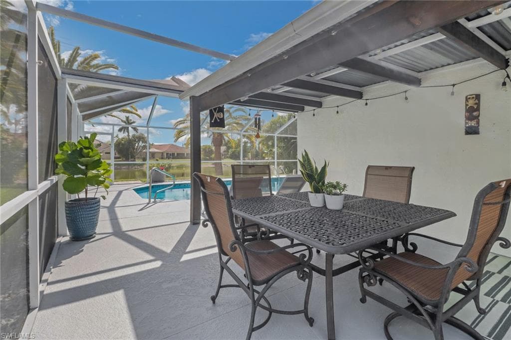 1139 Jardin Dr, Naples, FL 34104-9