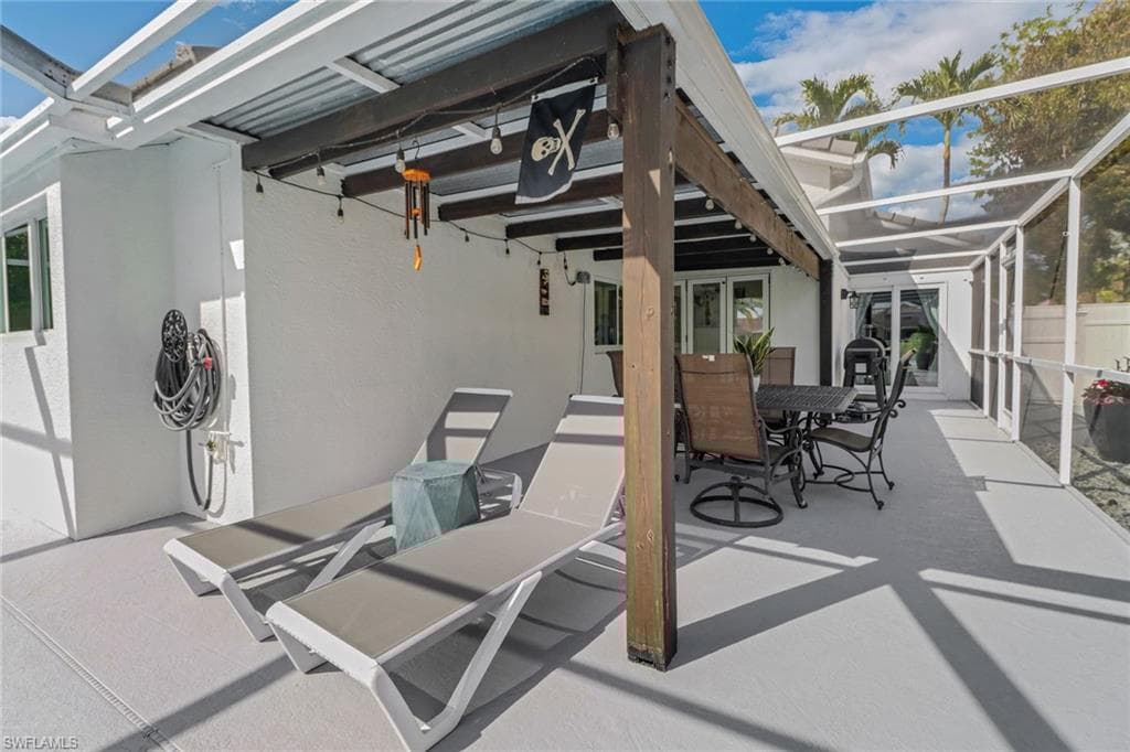 1139 Jardin Dr, Naples, FL 34104-10