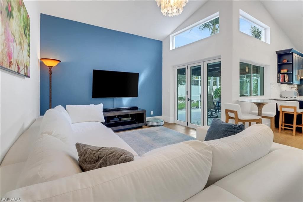 1139 Jardin Dr, Naples, FL 34104-13