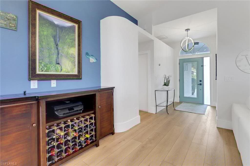 1139 Jardin Dr, Naples, FL 34104-15