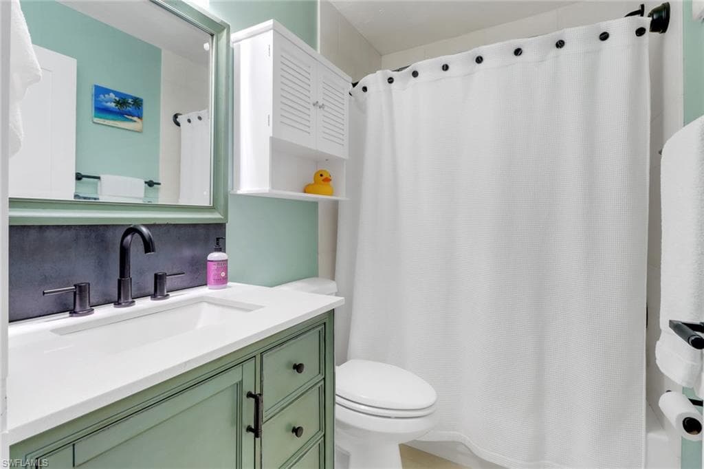 1139 Jardin Dr, Naples, FL 34104-21