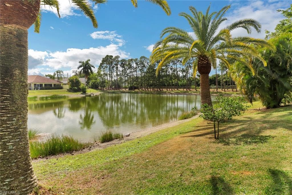 1139 Jardin Dr, Naples, FL 34104-23