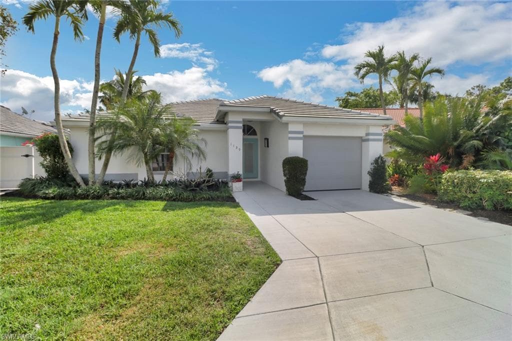 1139 Jardin Dr, Naples, FL 34104-25