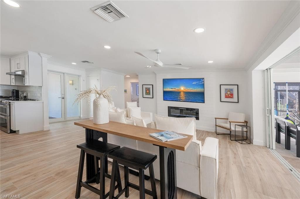 418 Germain Ave, Naples, FL 34108-13