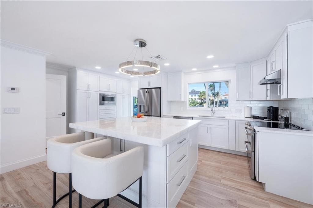 418 Germain Ave, Naples, FL 34108-16