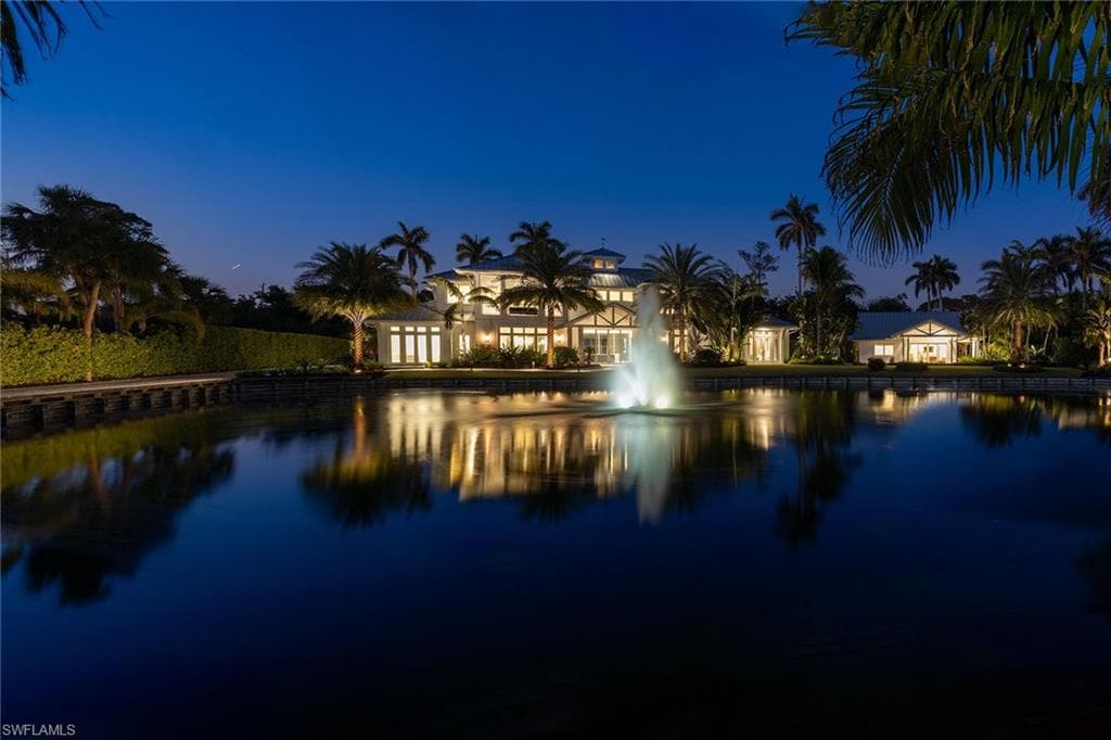 175 Center St, Naples, FL 34108-4