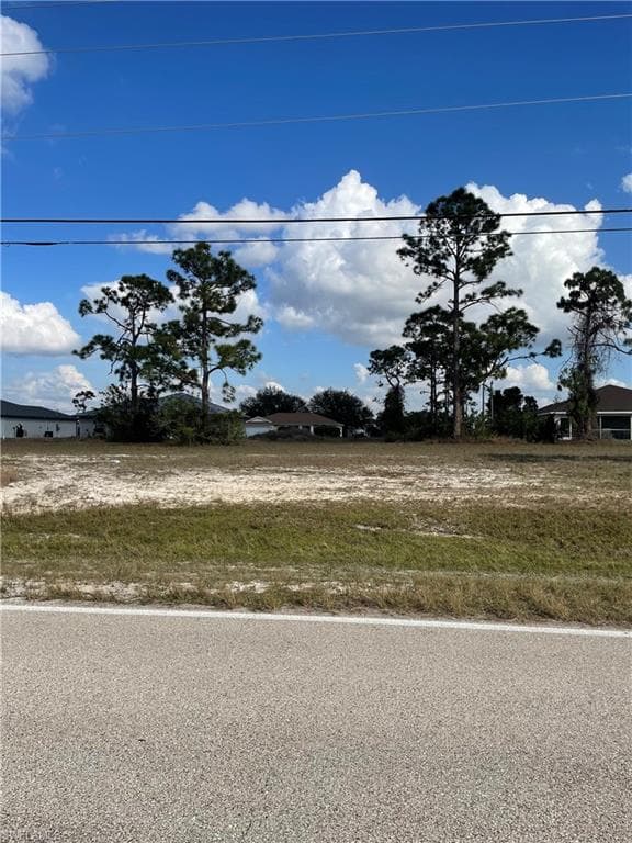 2823 El Dorado Blvd N, Cape Coral, FL 33993-6