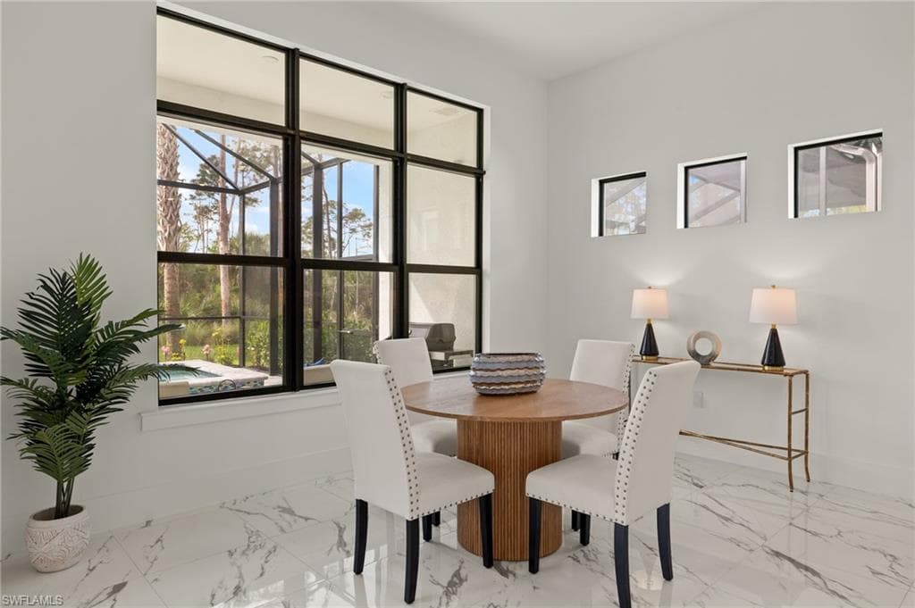 16153 Verilyn Cir, Naples, FL 34110-18