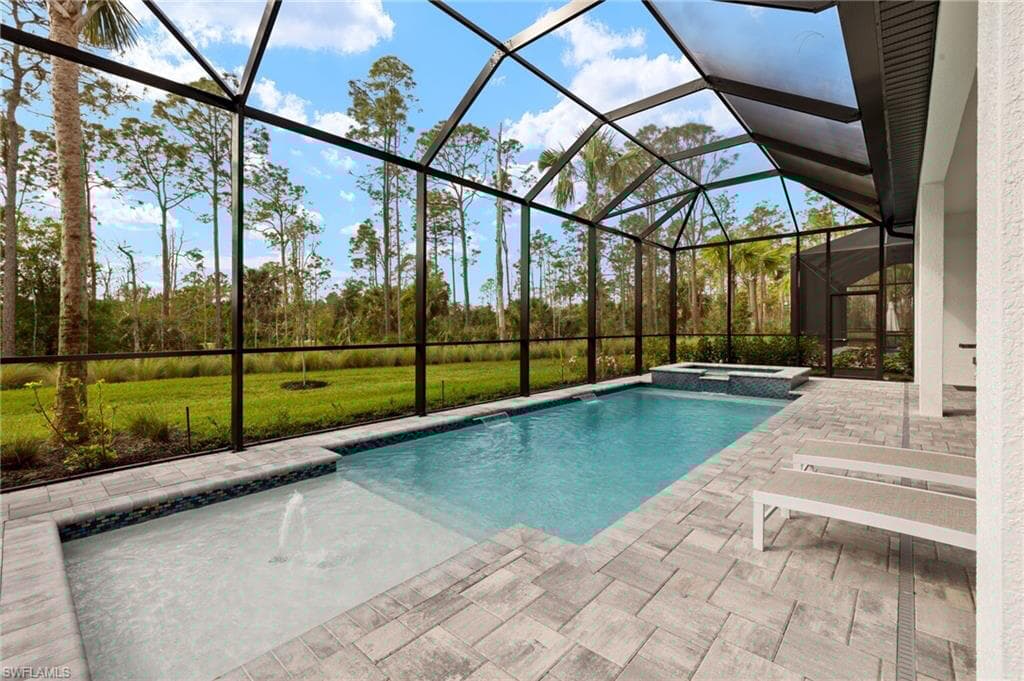 16153 Verilyn Cir, Naples, FL 34110-31