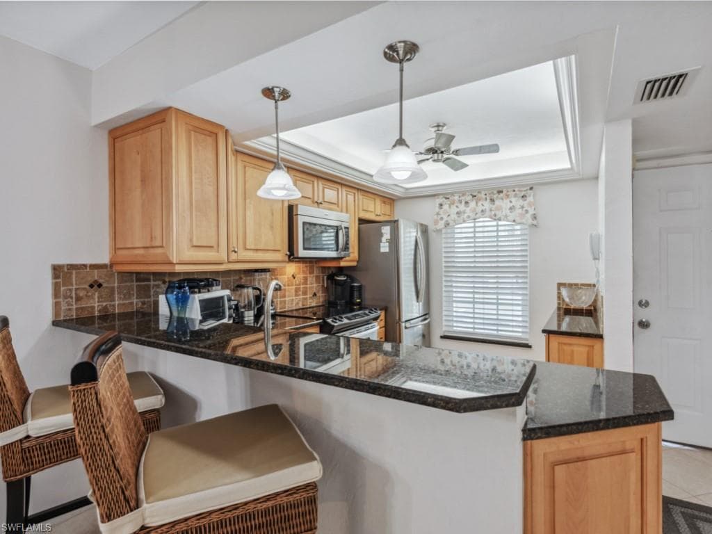 850 Elkhorn Ct 213, Marco Island, FL 34145-5