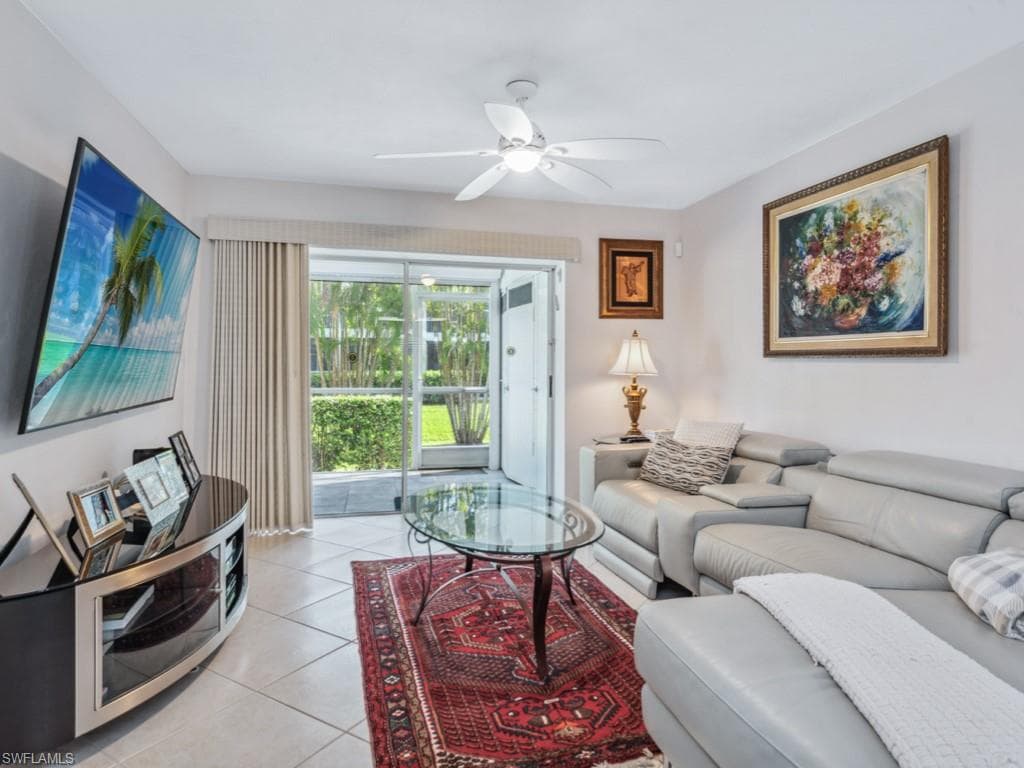 850 Elkhorn Ct 213, Marco Island, FL 34145-8