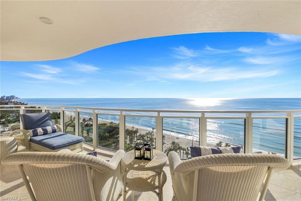 8231 Bay Colony Dr 903, Naples, FL 34108-9