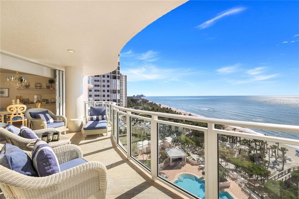 8231 Bay Colony Dr 903, Naples, FL 34108-16