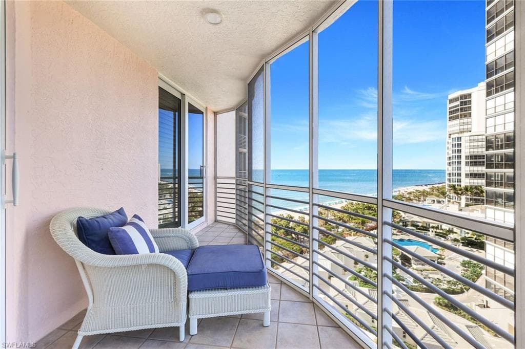 8231 Bay Colony Dr 903, Naples, FL 34108-32