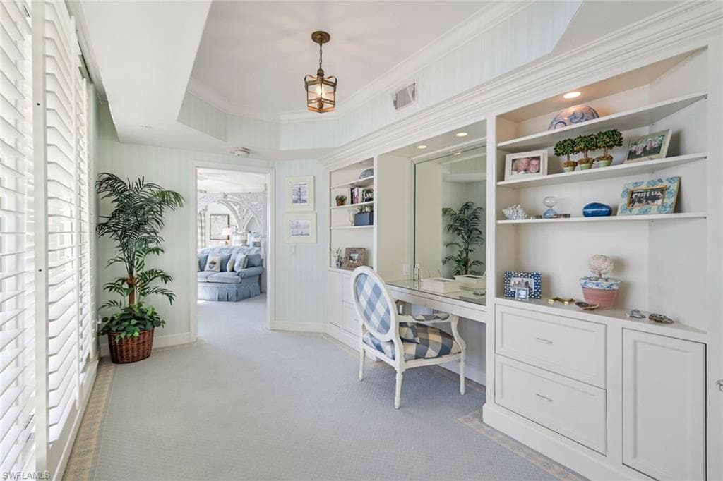 8231 Bay Colony Dr 903, Naples, FL 34108-35