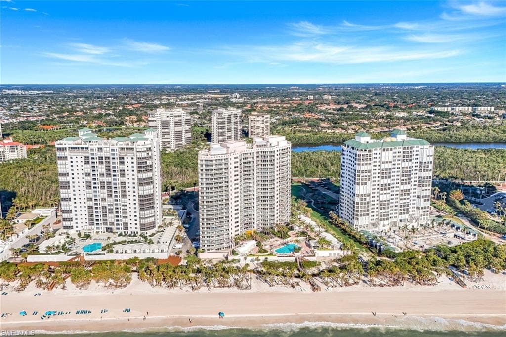 8231 Bay Colony Dr 903, Naples, FL 34108-43