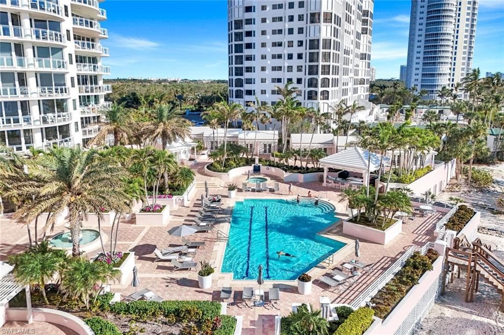 8231 Bay Colony Dr 903, Naples, FL 34108-45