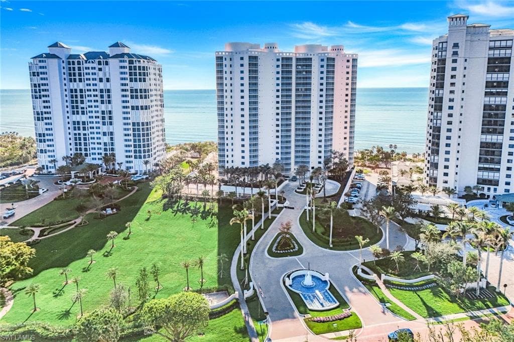 8231 Bay Colony Dr 903, Naples, FL 34108-48