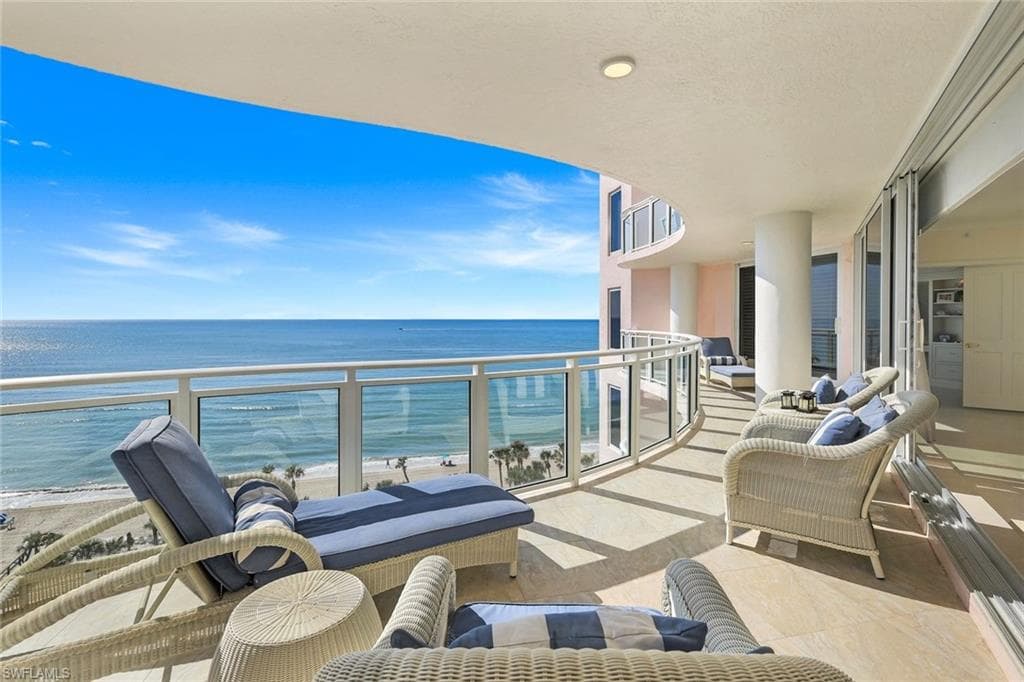 8231 Bay Colony Dr 903, Naples, FL 34108-4