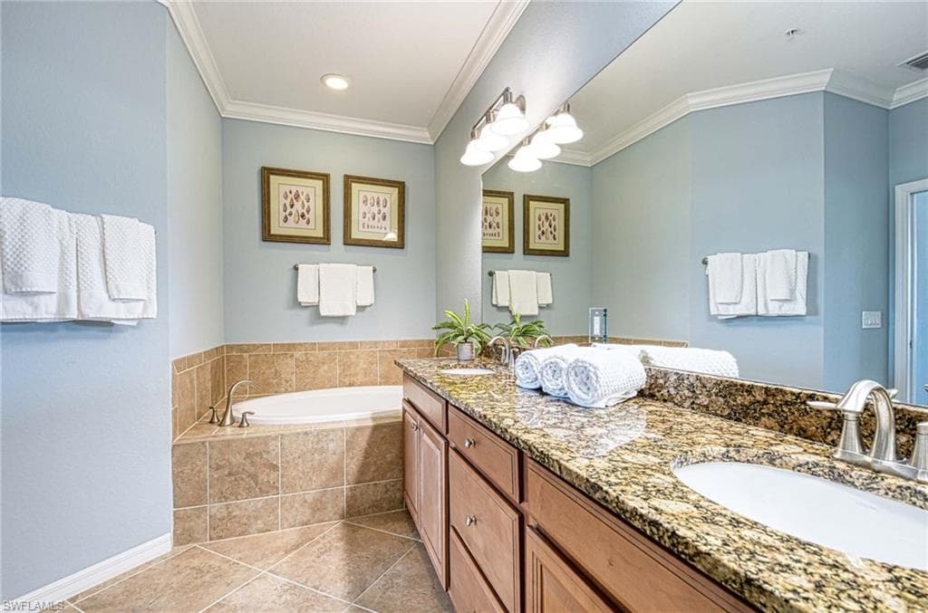 3159 Serena Ln 201, Naples, FL 34114-19