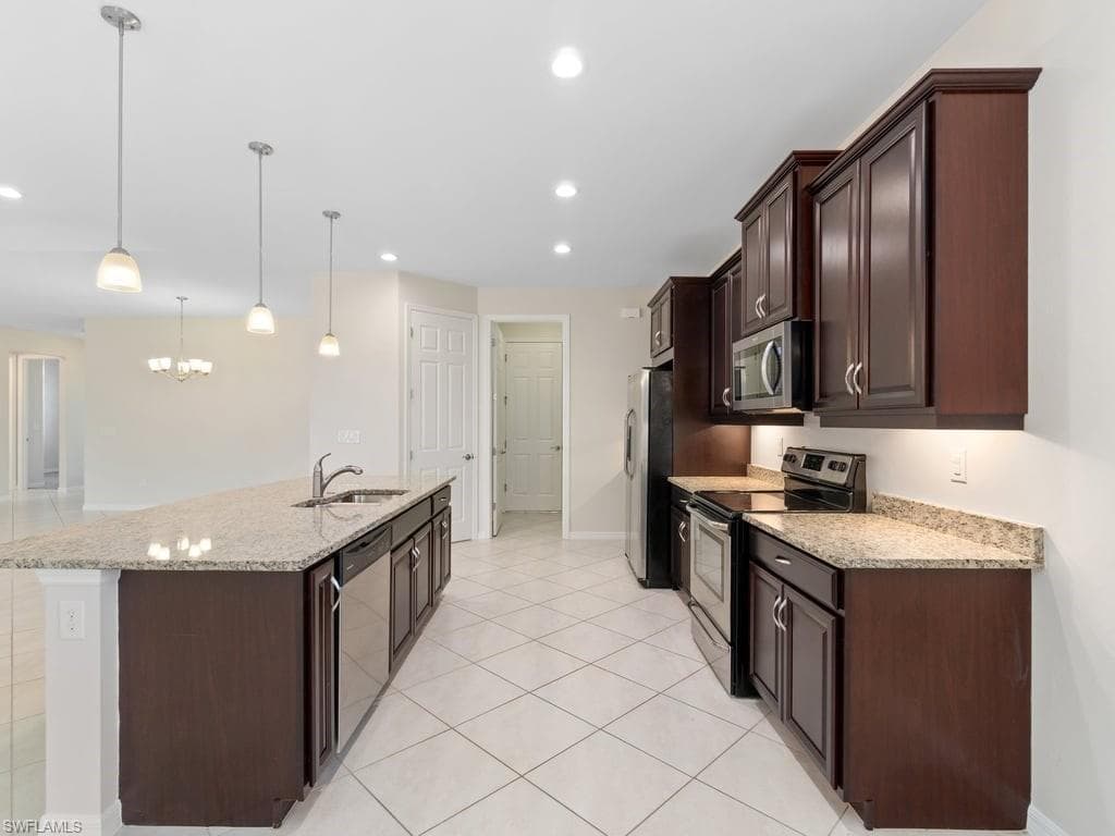 2911 25th Pl, Cape Coral, FL 33914-12