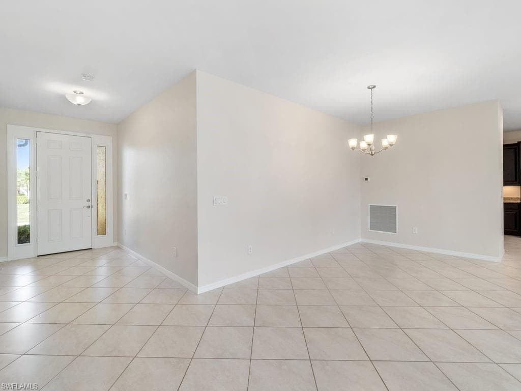 2911 25th Pl, Cape Coral, FL 33914-5