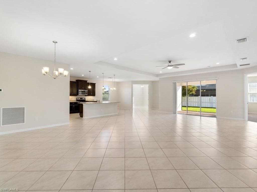 2911 25th Pl, Cape Coral, FL 33914-7