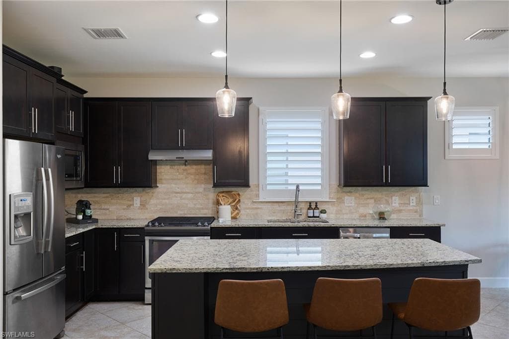 6604 Ensor Ct, Fort Myers, FL 33966-5