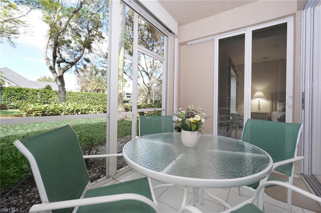 853 Tanbark Dr 105, Naples, FL 34108-11