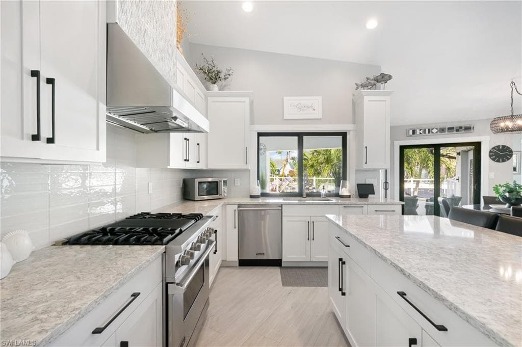219 Angler Ct, Marco Island, FL 34145-10