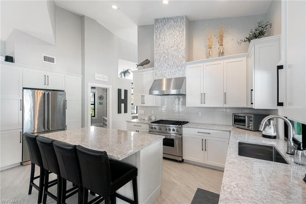 219 Angler Ct, Marco Island, FL 34145-14