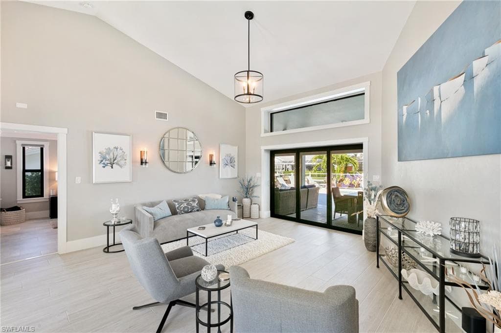 219 Angler Ct, Marco Island, FL 34145-17