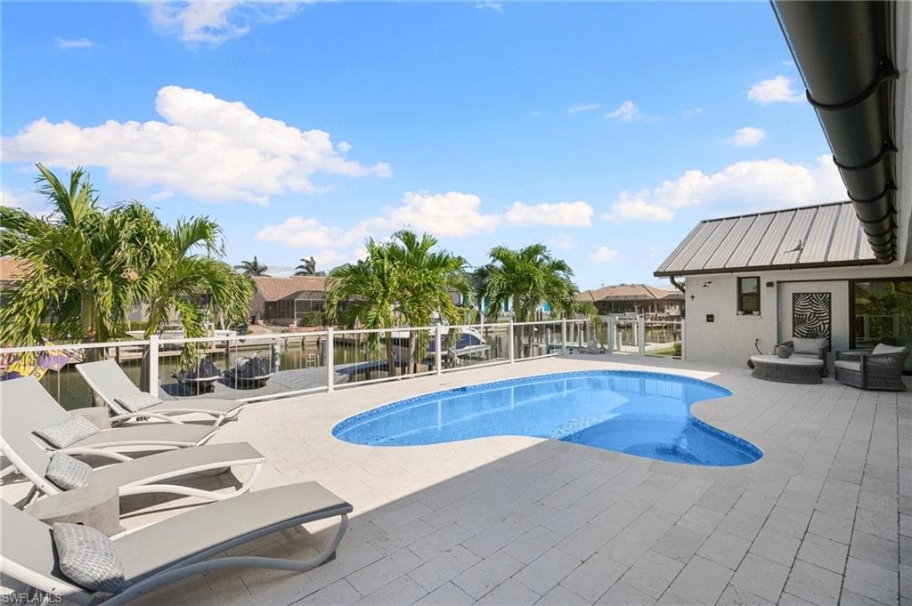 219 Angler Ct, Marco Island, FL 34145-40