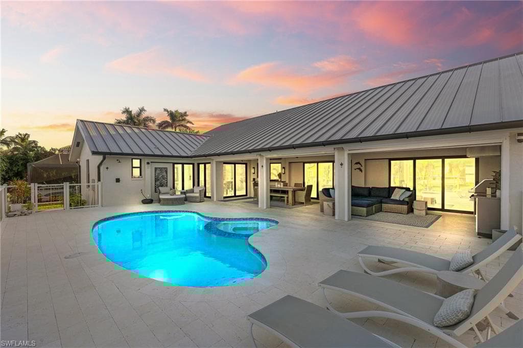 219 Angler Ct, Marco Island, FL 34145-5