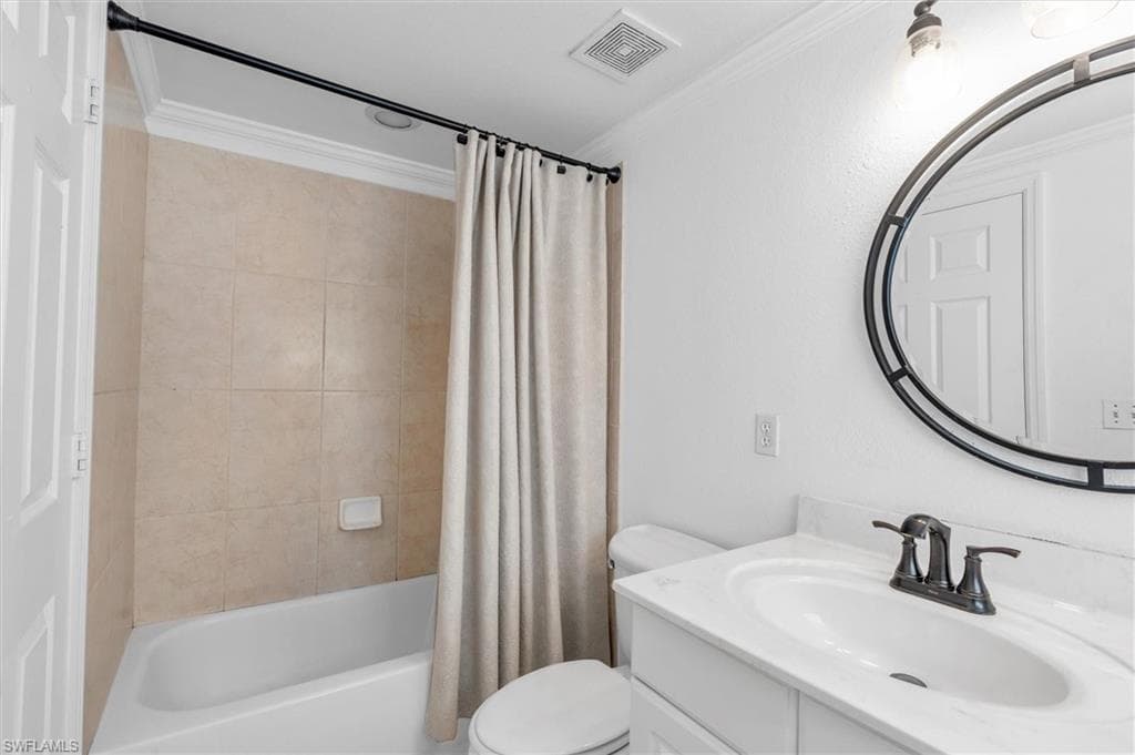 826 109th Ave N, Naples, FL 34108-11